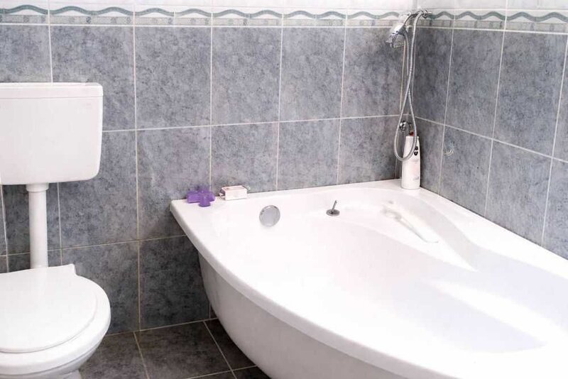 Berceni, proprietar inchiriez garsoniera la 5 min. metrou Dimitrie Leonida,