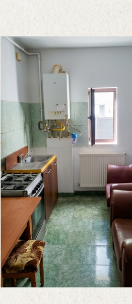 Berceni, proprietar garsoniera metrou D. Leonida cu loc parcare si centrala